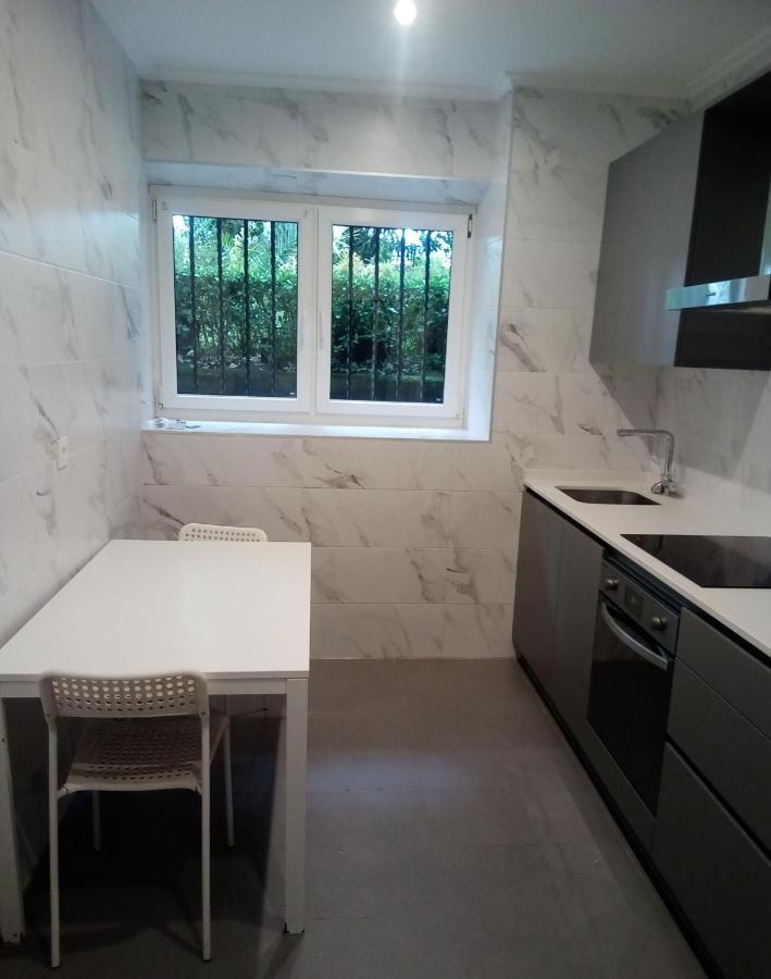 Coqueto Apartamento Frente Al Guggenheim Bilbao Eksteriør bilde