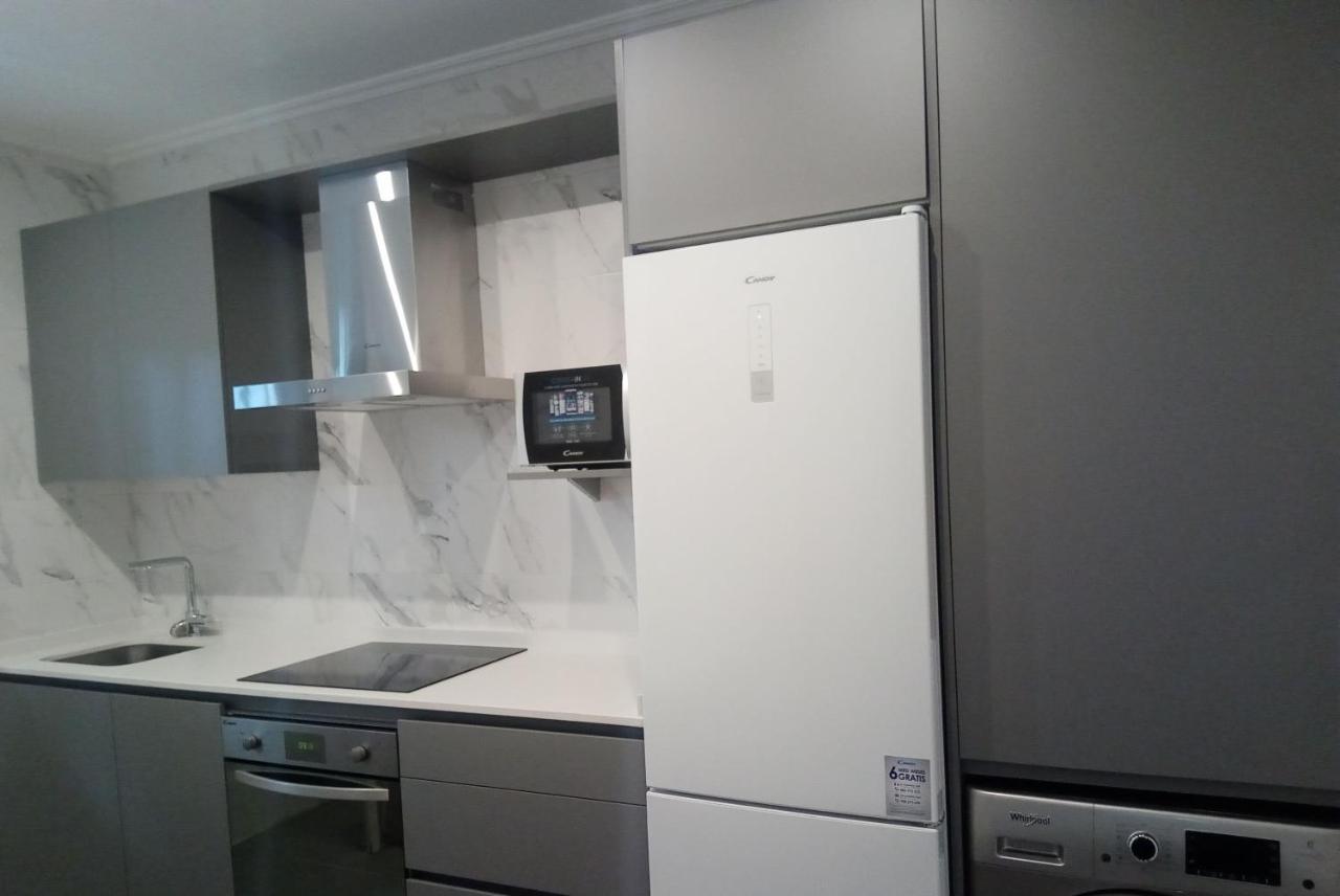 Coqueto Apartamento Frente Al Guggenheim Bilbao Eksteriør bilde